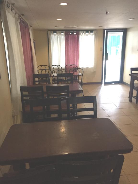 Isabelle Royale Paranaque Paranaque City Exterior photo